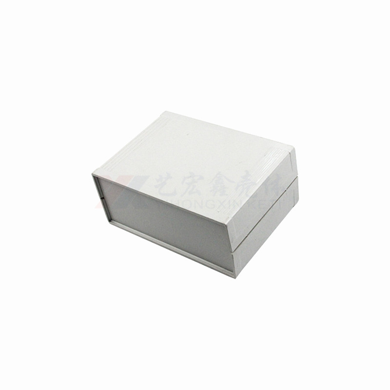 塑料機(jī)箱